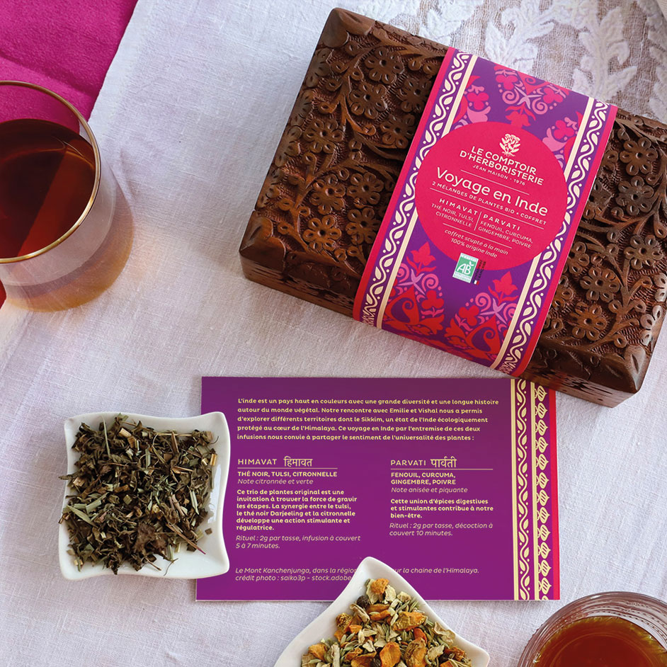 coffret de plantes indiennes - tisane mise en situation coffret de plantes indiennes - tisane mise en situation